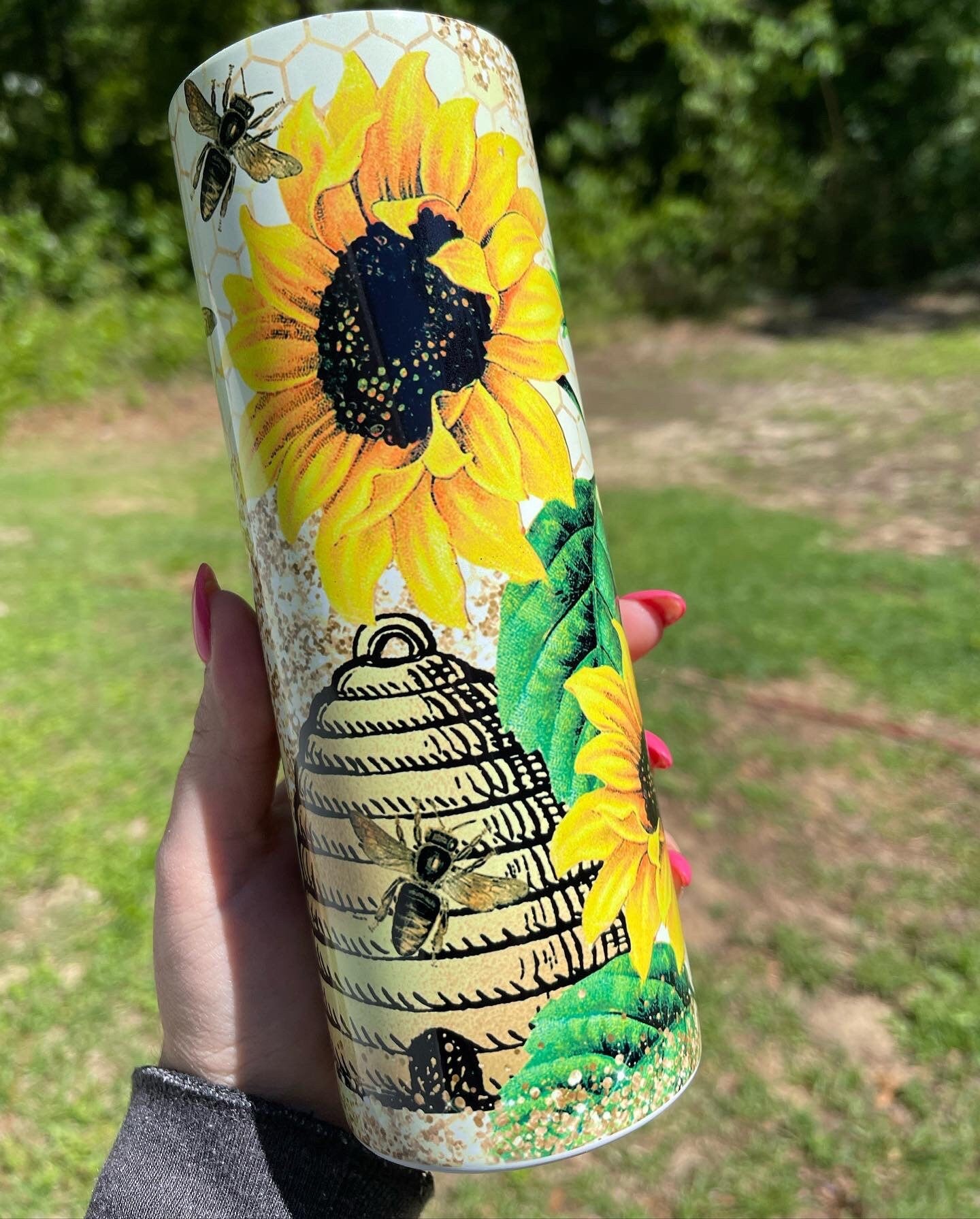 Cute gift, yellow sunflower, honey bee honey comb 20oz skinny tumbler