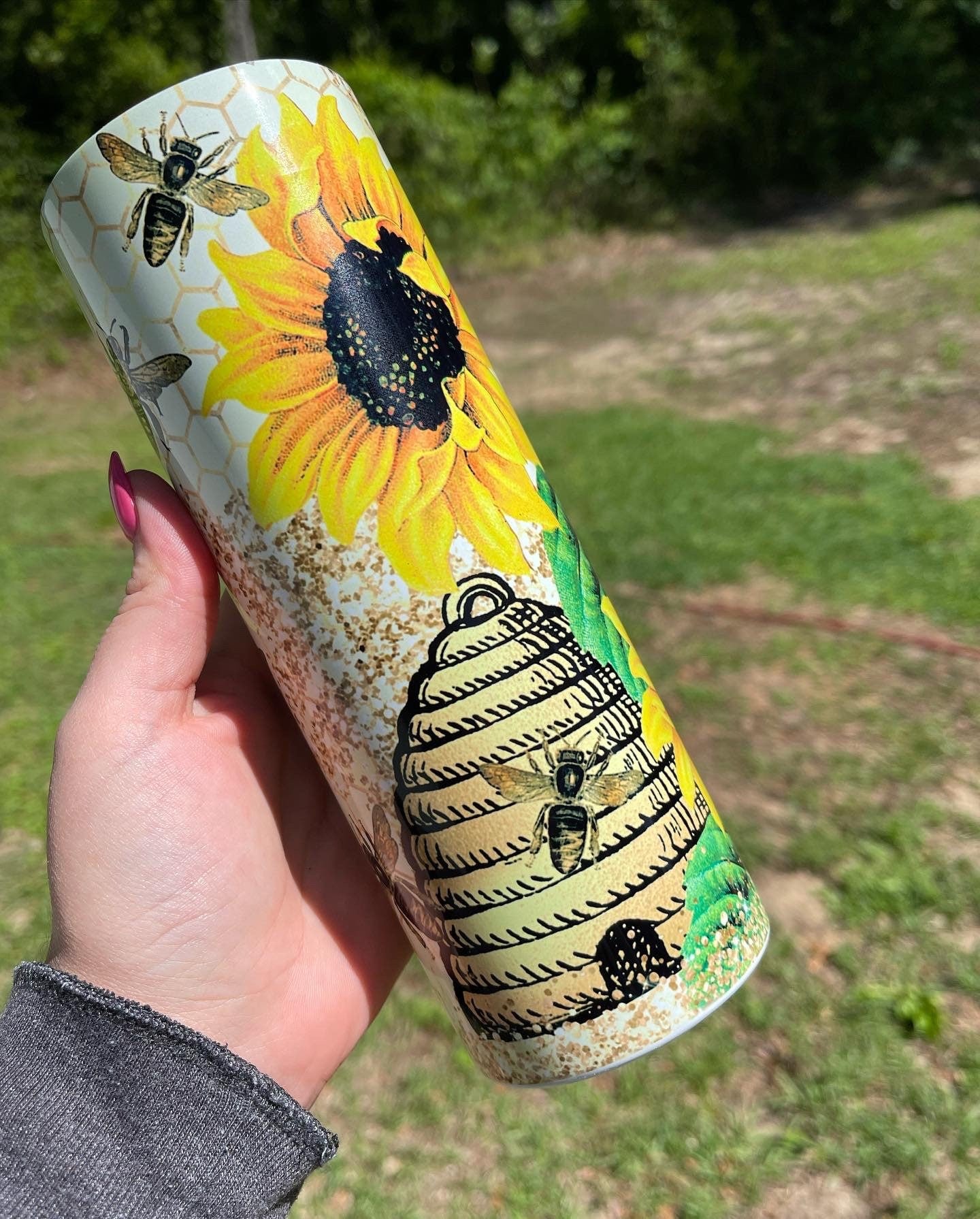 Cute gift, yellow sunflower, honey bee honey comb 20oz skinny tumbler