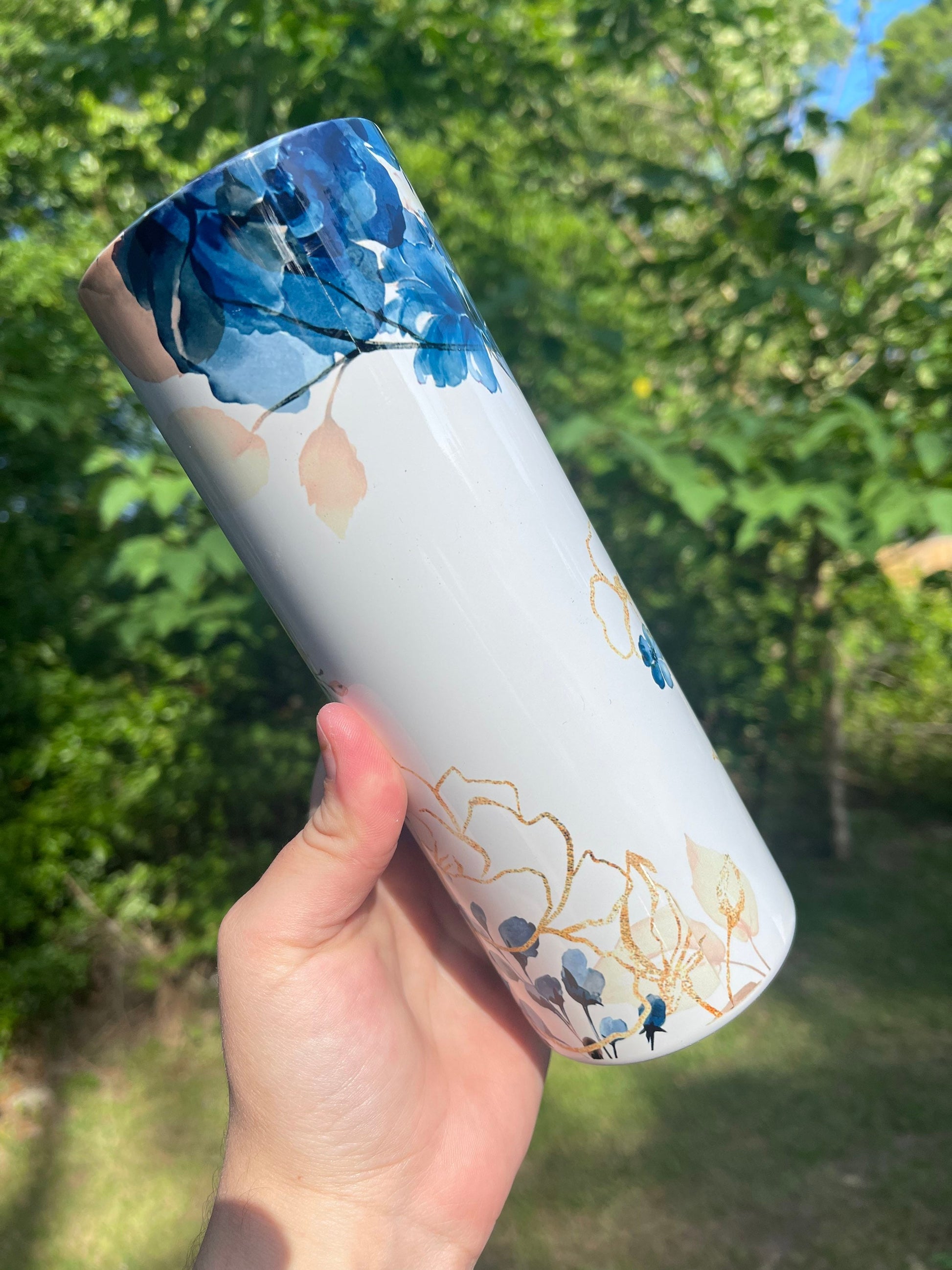 Blue and Gold MAMA 20 oz floral tumbler