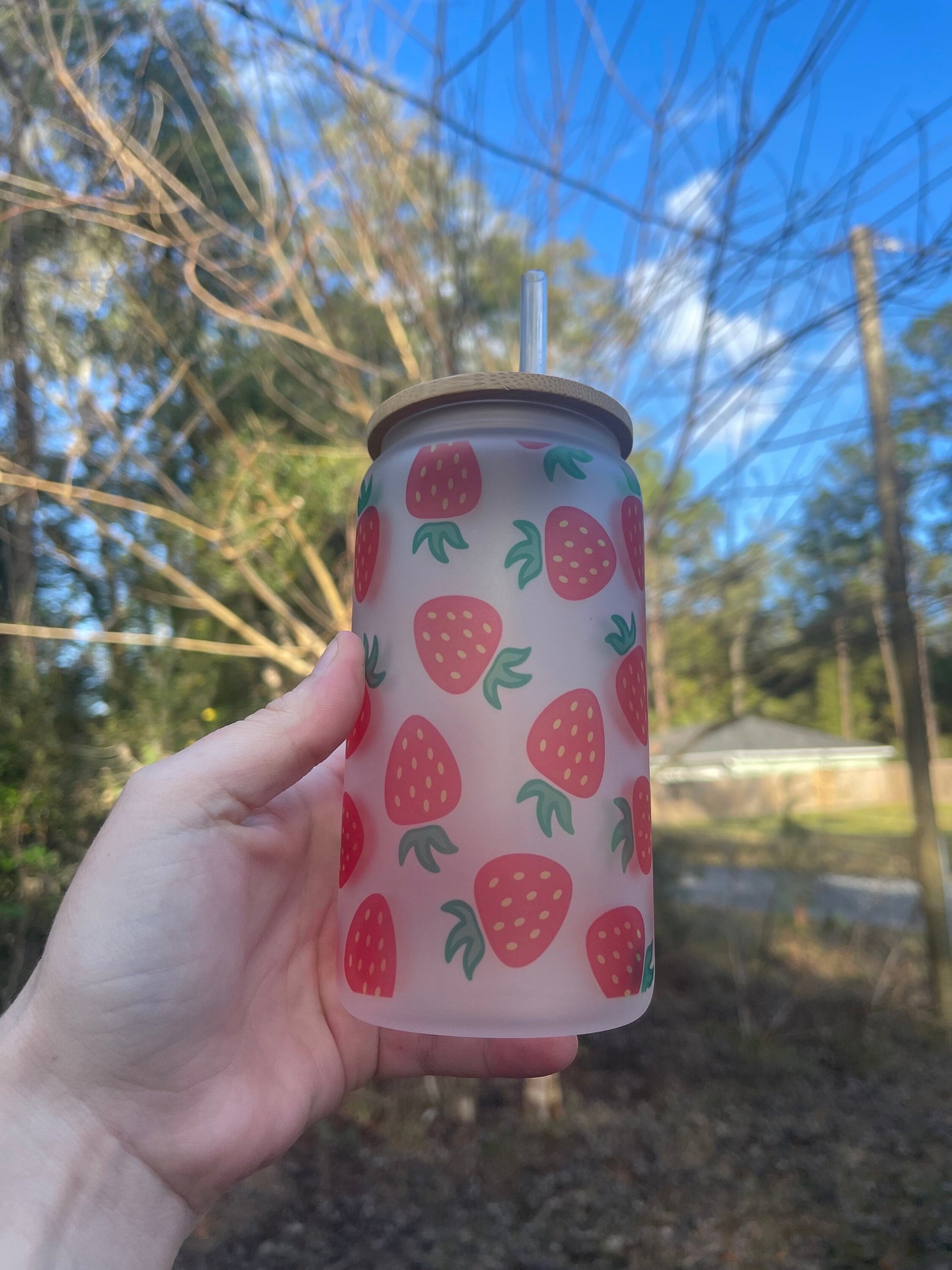 Frosted glass cup with strawberries, strawberry design. 16oz cup with bamboo lid and straw. Perfect for tea, iced coffee