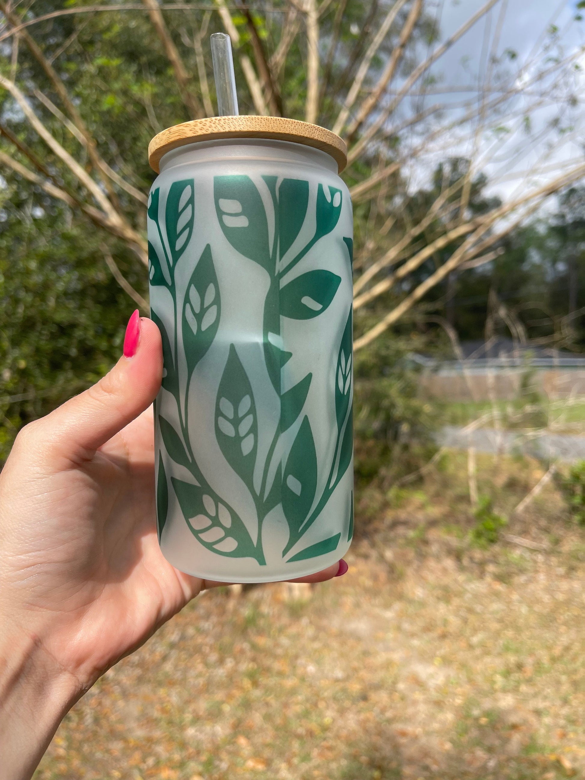 Green leaf, vines, foliage coffee can 16oz cute glass coffee can cup. With bamboo wood lid and plastic straw plant