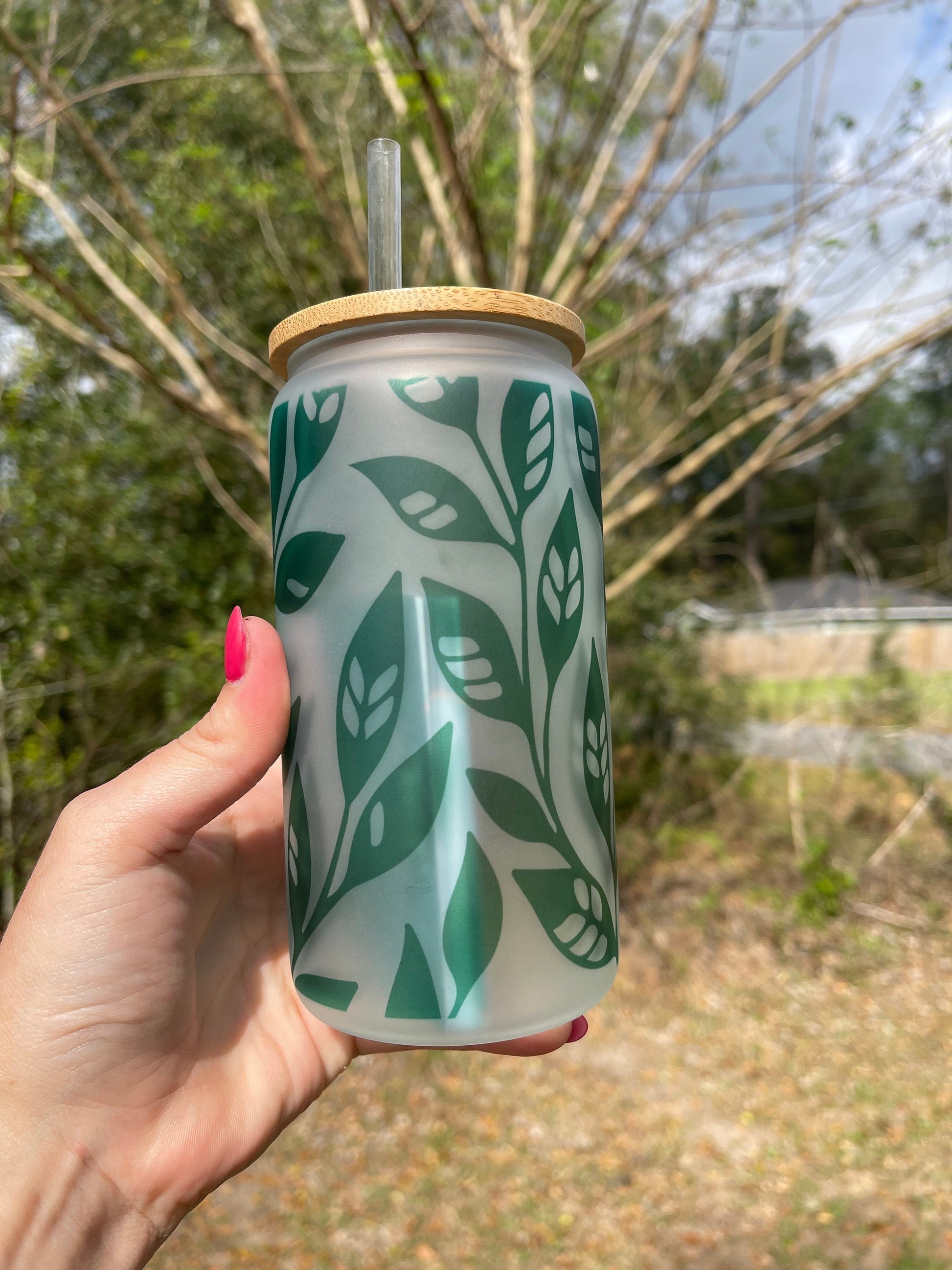 Green leaf, vines, foliage coffee can 16oz cute glass coffee can cup. With bamboo wood lid and plastic straw plant